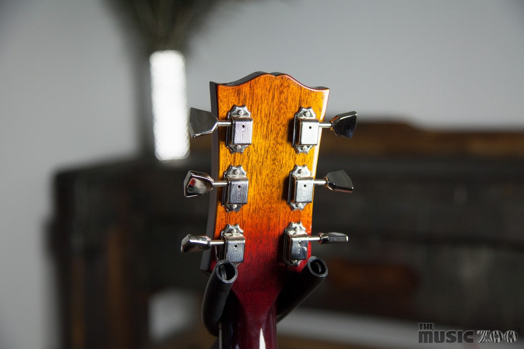 Solid Formed Gibsons (10 of 10)