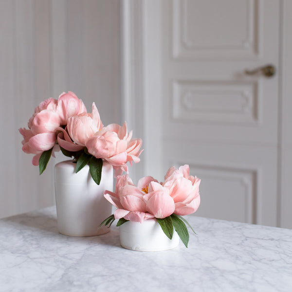 SIMPLE MATTE WHITE VASE