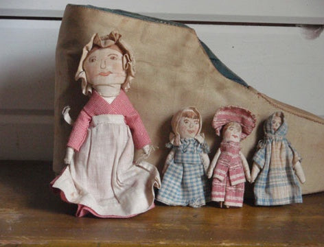 Soft Toys from late 19th century: old lady who lived in a shoe and her children