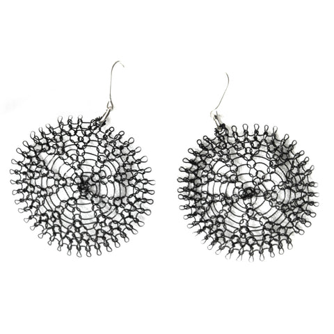 black flower wire crochet earrings by YoolaDesign 