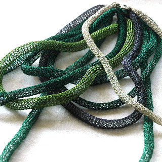green wire crochet necklace 