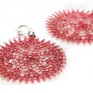 wire crochet red flowers