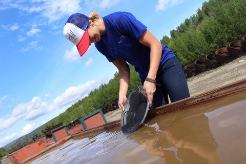 Ilaura Reeves Demonstrating Gold Panning