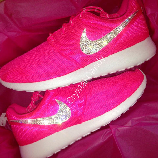 Crystal Nike Roshe Run in Neon Pink 