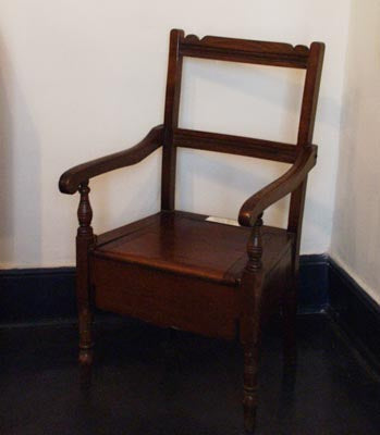 Dickens's Commode Chair | Charles Dickens Museum Collection