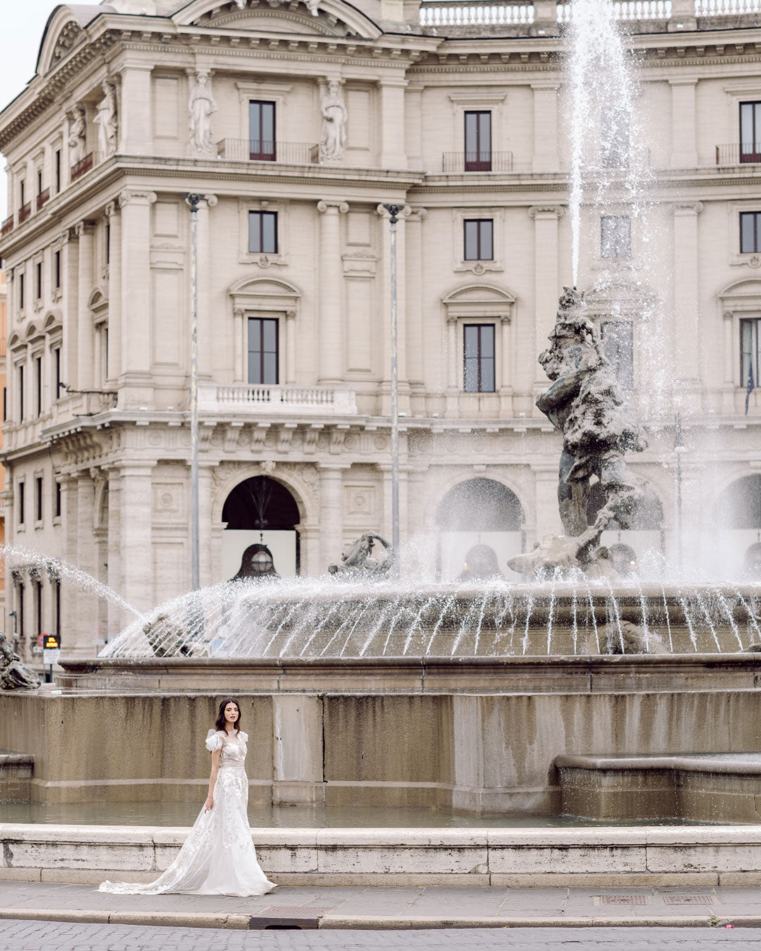 Bride in Chloris by Claire Pettibone by the Fontana delle Naiadi