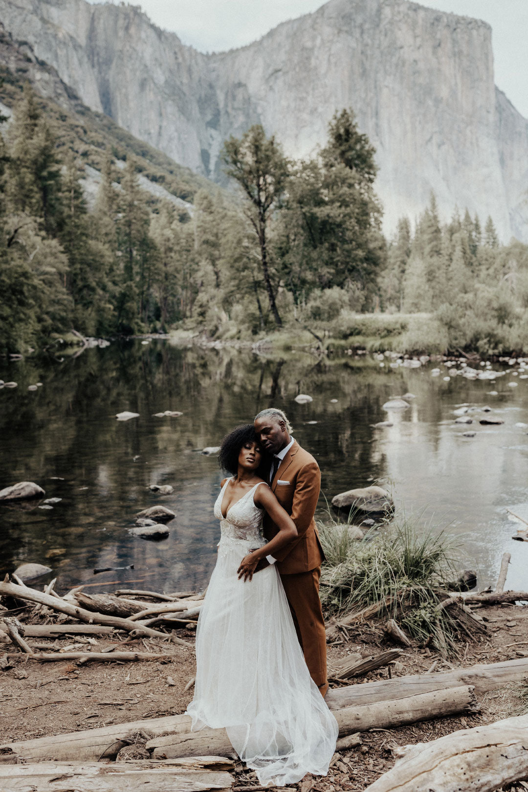 Bride and Groom in Yosemite wedding photo shoot