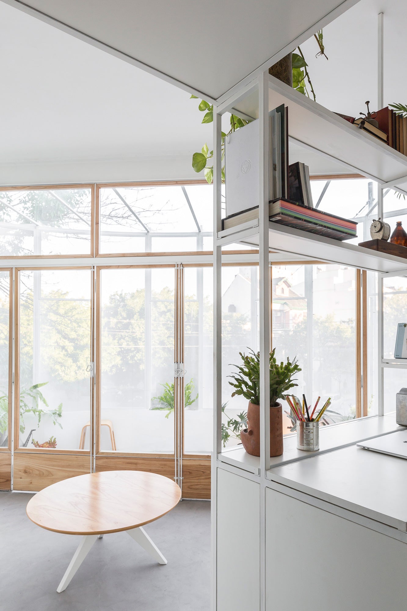 + Modern Bedroom Storage and Minimalist Furniture to simplify your everyday - Small Apartment in Buenos Aires by IR arquitectura