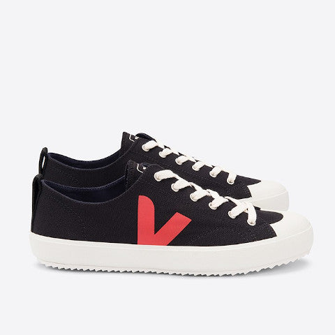 veja black canvas