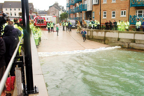 floodsax sandless sandbags alternatives Flood Defense Product