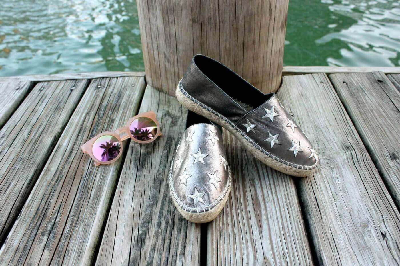 Metallic silver espadrilles with white stars