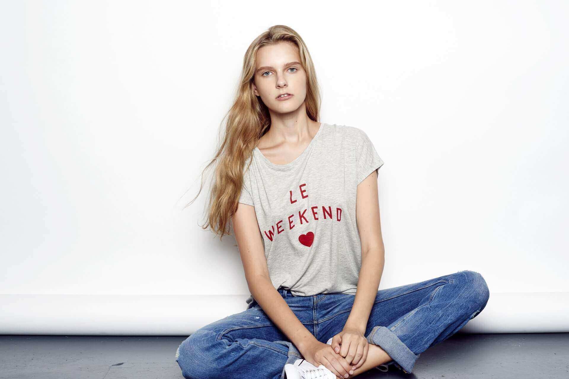 Light gray t-shirt with red 'Le Weekend'