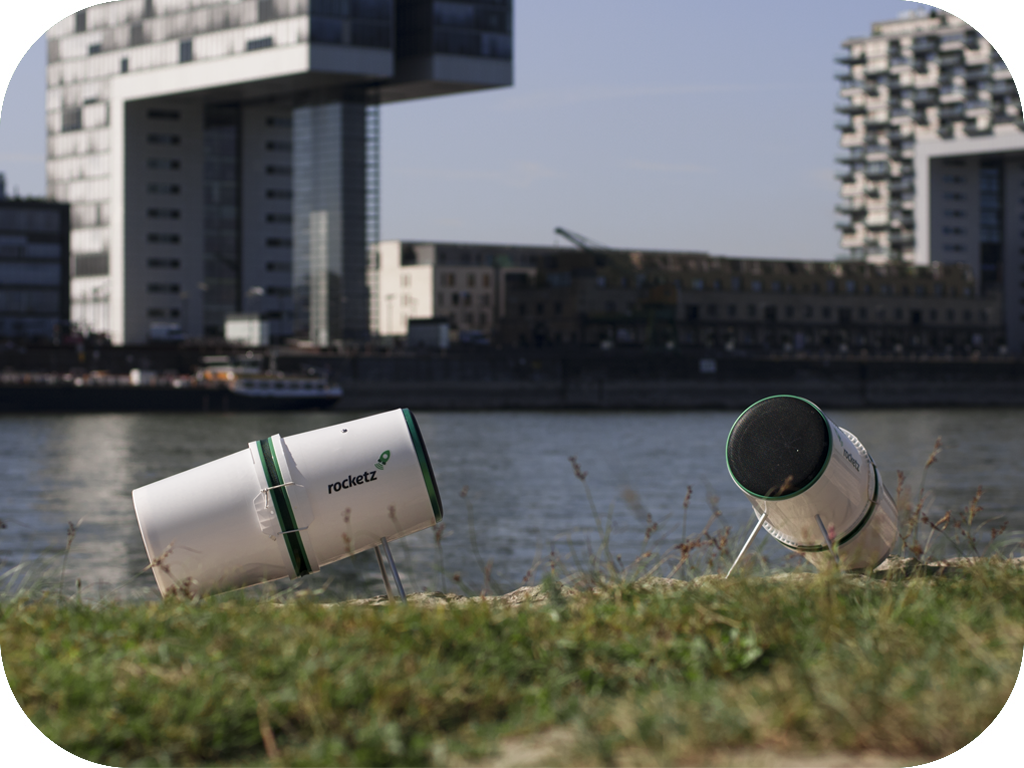 rocketz; soundsystem; sun; sunshine; people; chill; river; downbytheriver; goodmood; friends; rhein; rhine; cologne