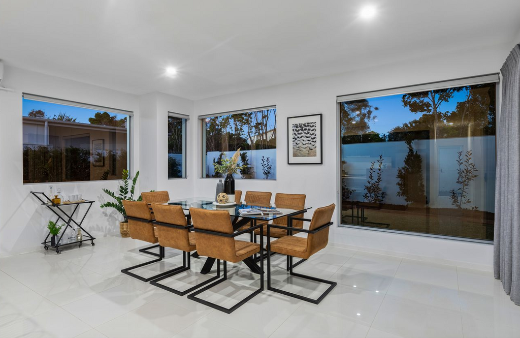 property-styling-for-sale-kingscliff-dining-room