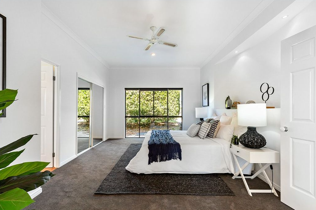 property-styling-pacfic-pines-master-bedroom