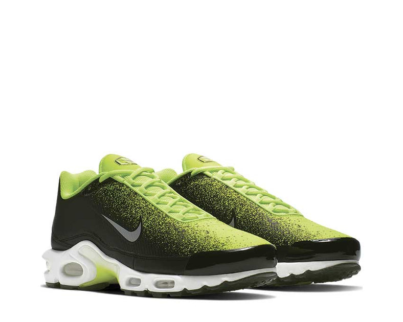 nike tn green and black