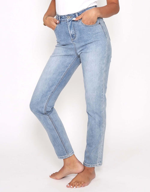 monaco-olivia-mom-jeans-blue-womens-clothing