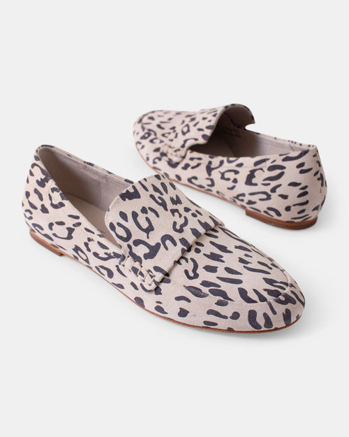 walnut-melbourne-dutch-leather-loafer-vanilla-leopard-womens-clothing