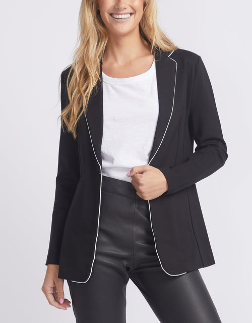 betty-basics-sorrento-blazer-black-with-piping-womens-clothing