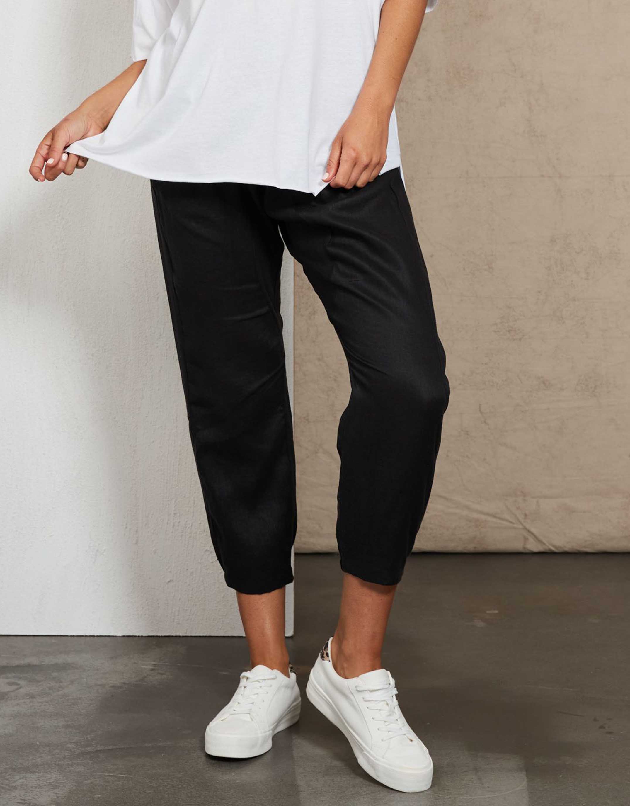 eb&Ive | Studio Relaxed Pant - Ebony | Casual Pants