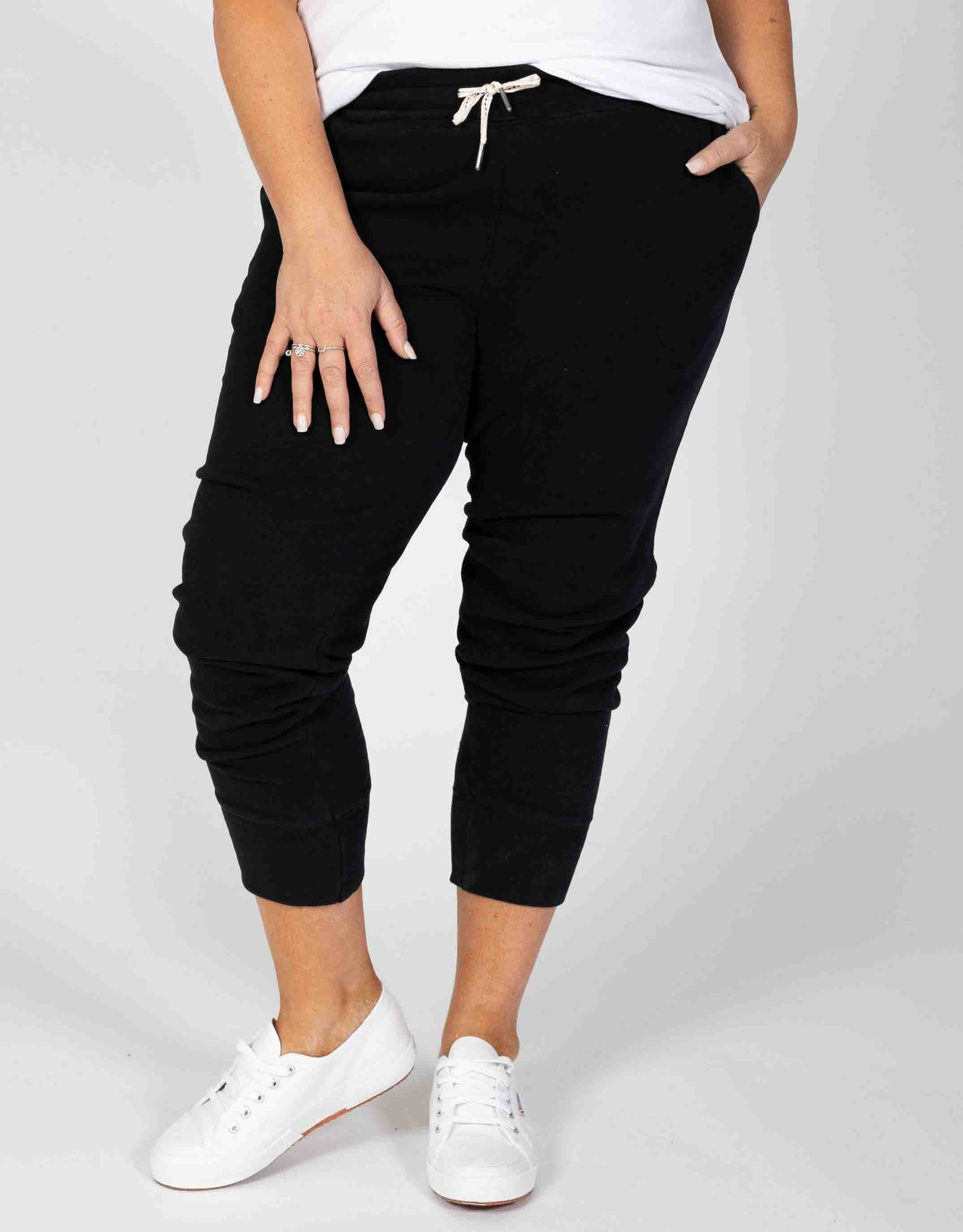 Plus Size 3/4 Brunch Pants - Black Elm Embrace | Plus Size Clothing
