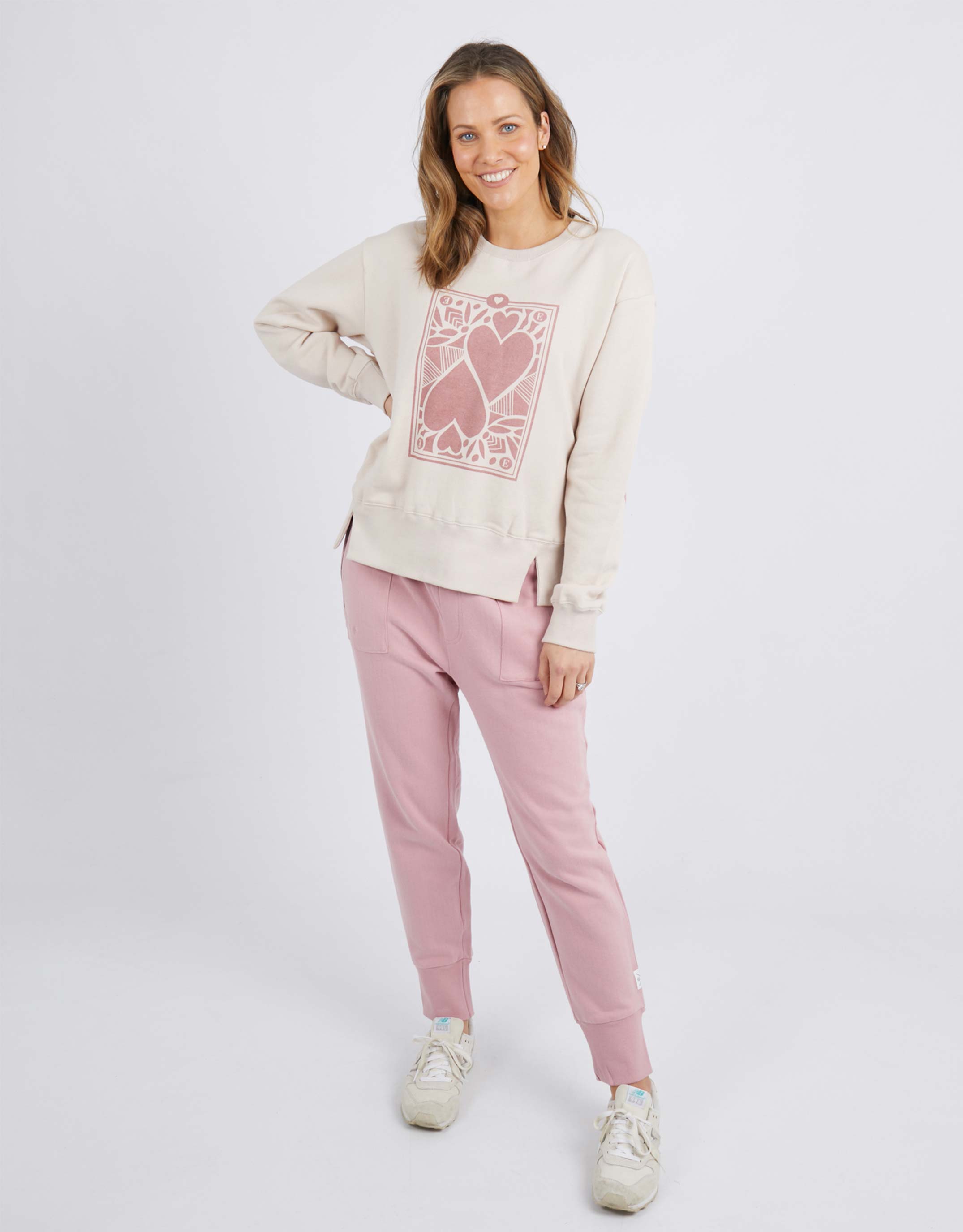elm-queen-of-hearts-crew-oatmeal-womens-clothing