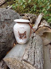 Custom cat urns on Etsy