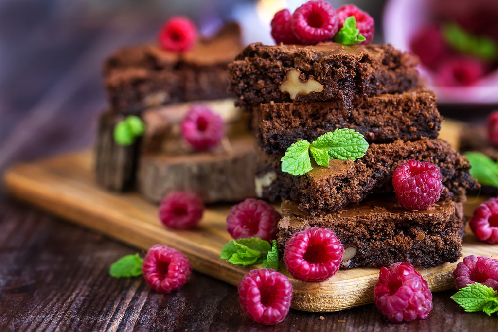 snacktivist walnut brownies with raspberries