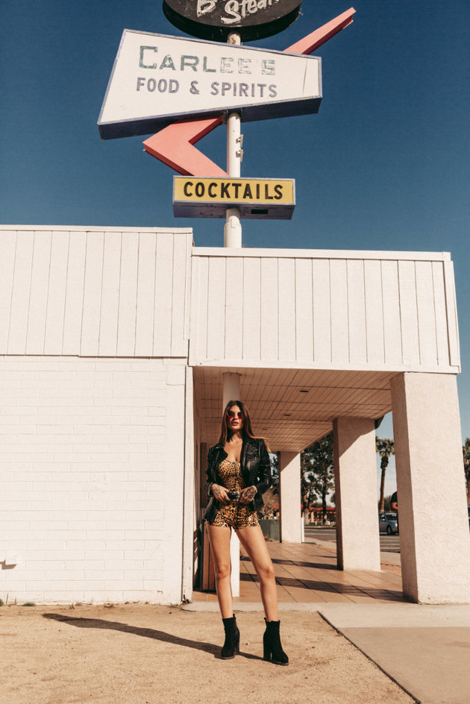 motel sign desert 