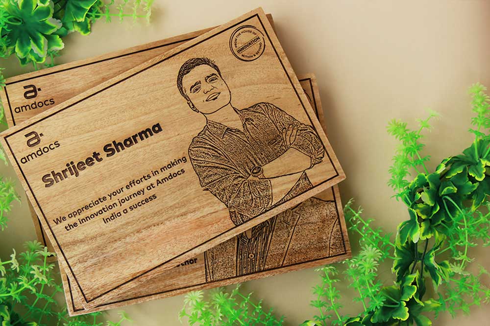 Custom Wooden Plaques As Corporate Gifts For Amdocs Employees. The best personalized corporate gifts. Wooden Posters custom engraved with a photo and text. Photo engraved promotional gifts as wholesale orders