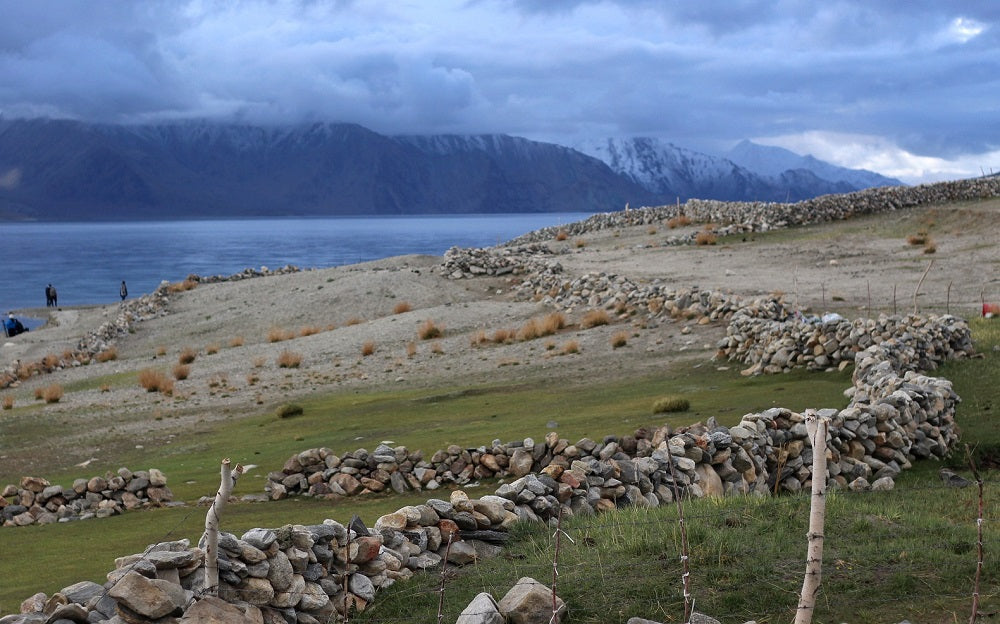 Way to Pangong Lake - Leh-Ladakh Road Trip - Woodgeek Travels 
