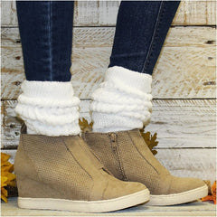 white extra thick slouch socks wedge sneakers suede trendy outfit