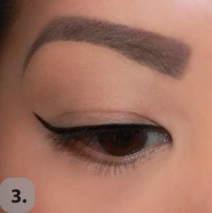  Starting where the eyeliner ends on the outer corner of your eyelid, draw a line up towards the tail of your eyebrow, using step 2 as guidance. The length of the line you draw will determine how dramatic your cat eye will be. The longer the line, the more dramatic it will be.
