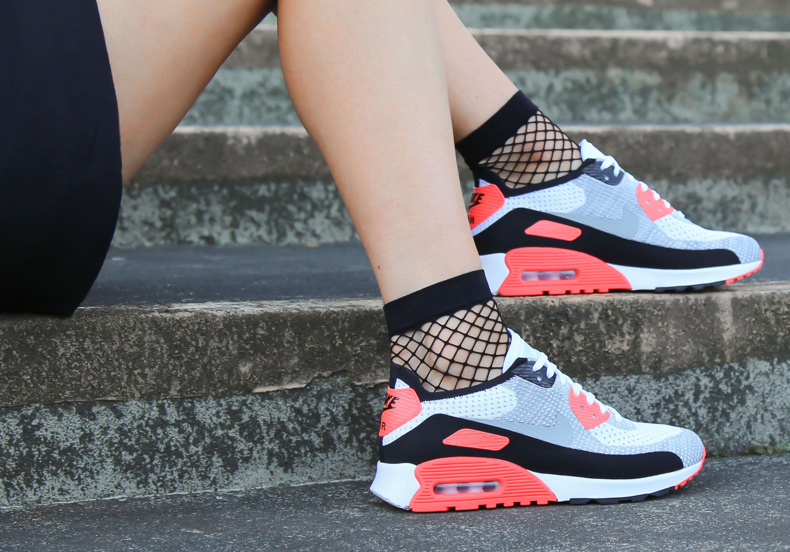 Bañera Lanzamiento hambruna Nike Women's Air Max 90 Ultra 2.0 Flyknit Infrared Review | STYLE – Finesse