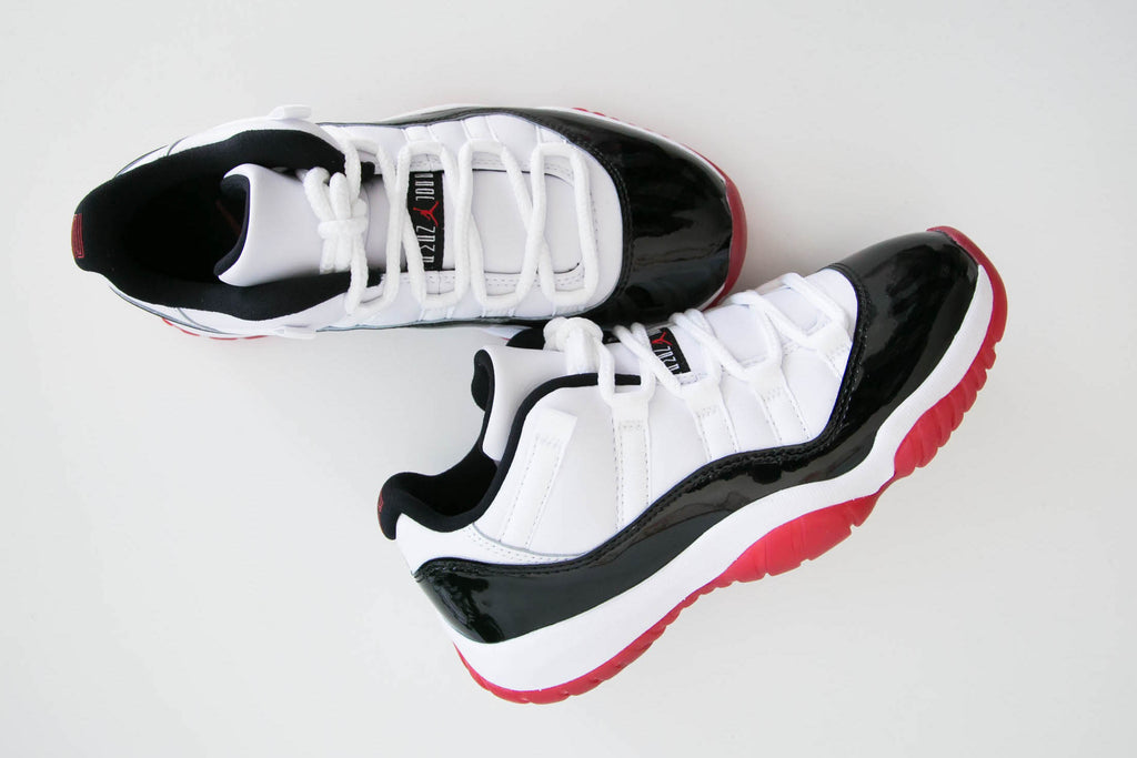 Air Jordan 11 Retro Low 'Concord Bred' AV2187-160