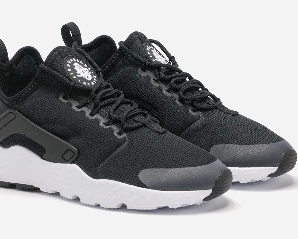 Women’s Nike Air Huarache Ultra Black/White