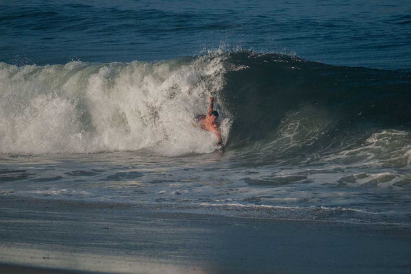 Classic layback bodysurfing style Sole Handplanes