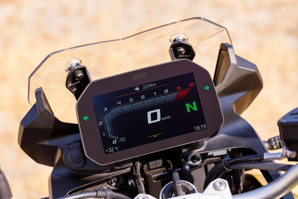 BMW F 850 GS vs F 800 GS: electronics and gauges