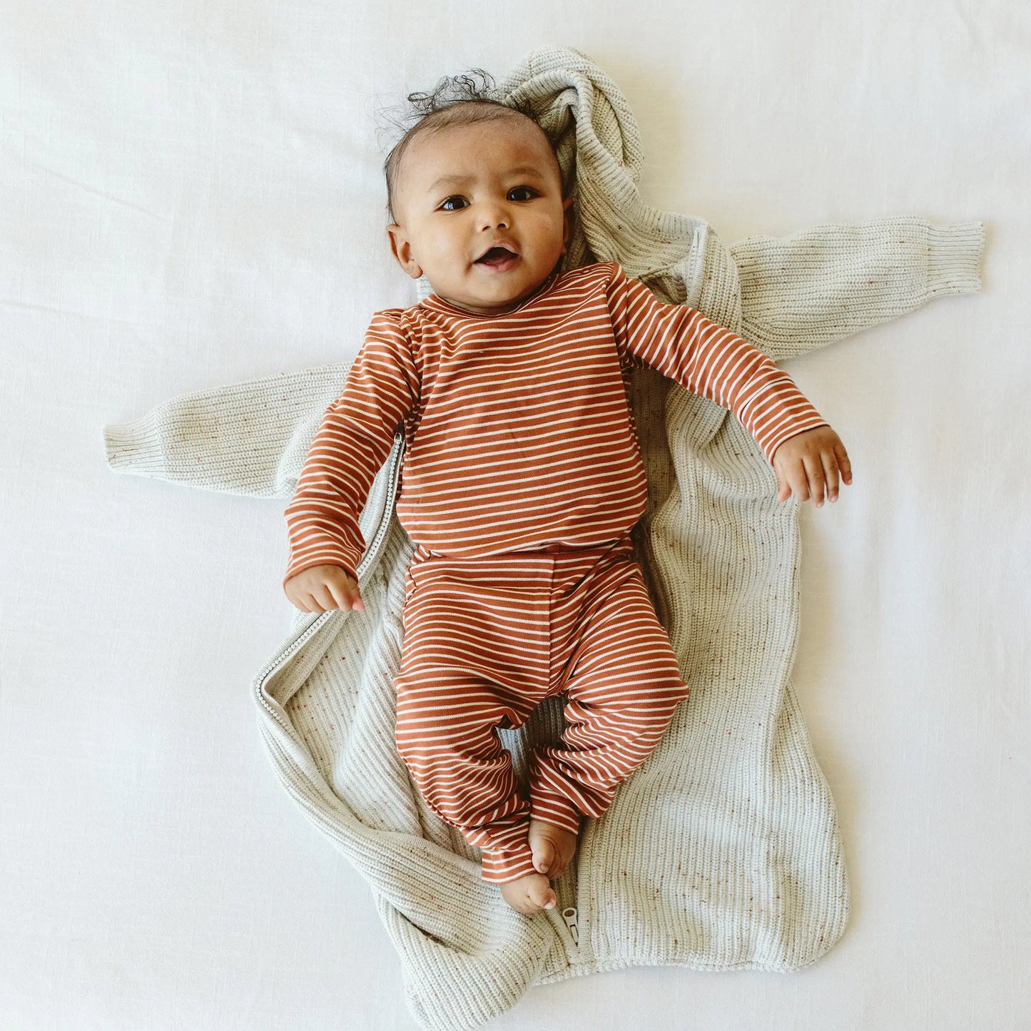 TAYLOR + MAX -Organic Cotton Knit Wearable Blanket | Shell- TAYLOR + MAX