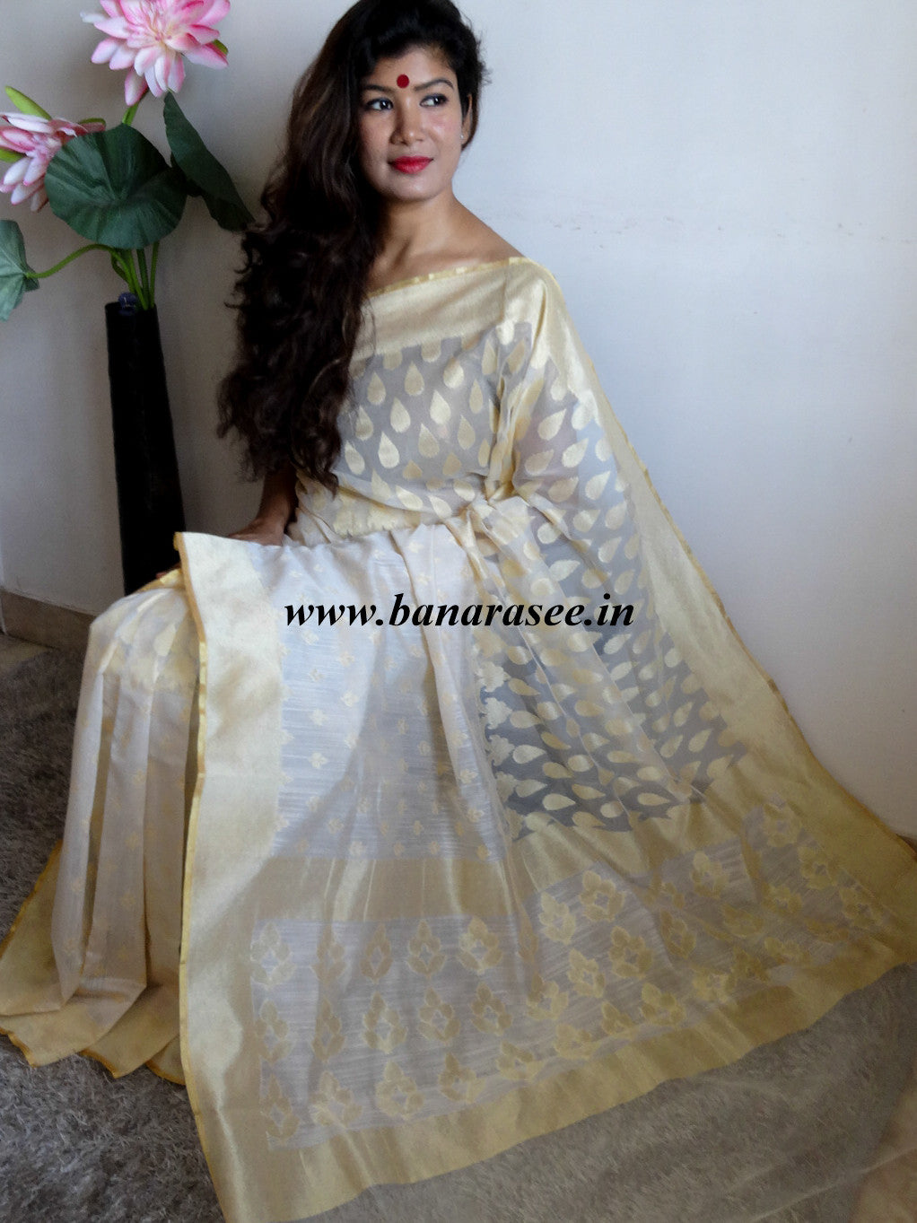 Banarasee/Banarasee Handwoven Half & Half Tissue Saree-White & Gold
