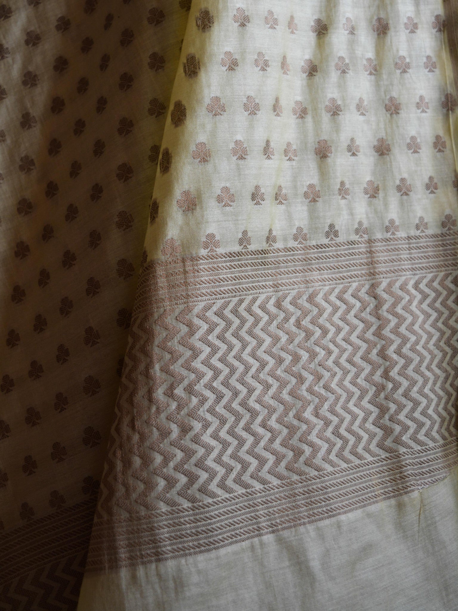 Banarasee/Banarasi Salwar Kameez Cotton Silk Antique Gold Zari Buti Woven Fabric-Cream