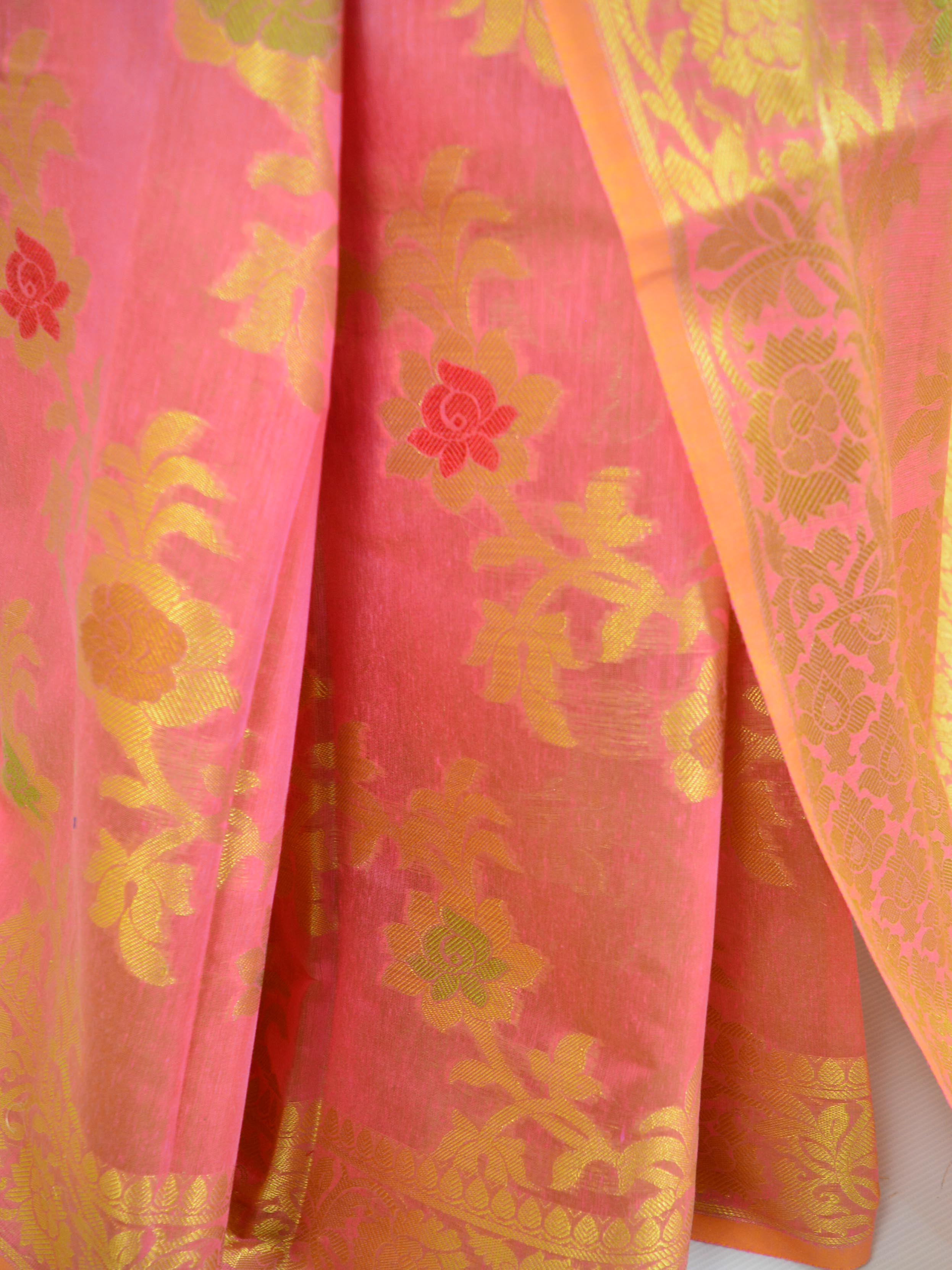 Banarasee Handloom Soft Cotton Floral Jaal Saree-Peach