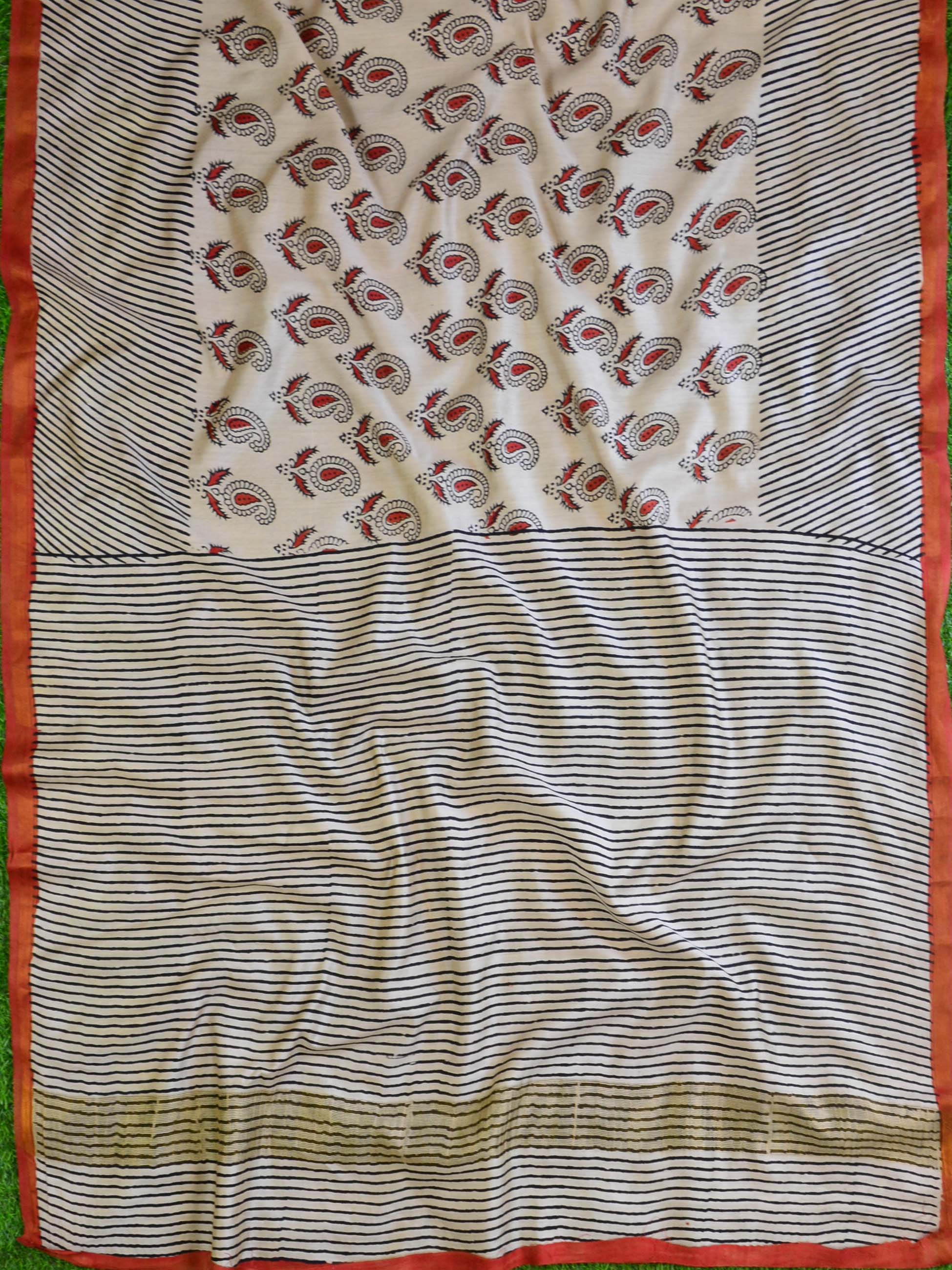 Banarasee Handloom Chanderi Bagru Block Printed Saree-Beige