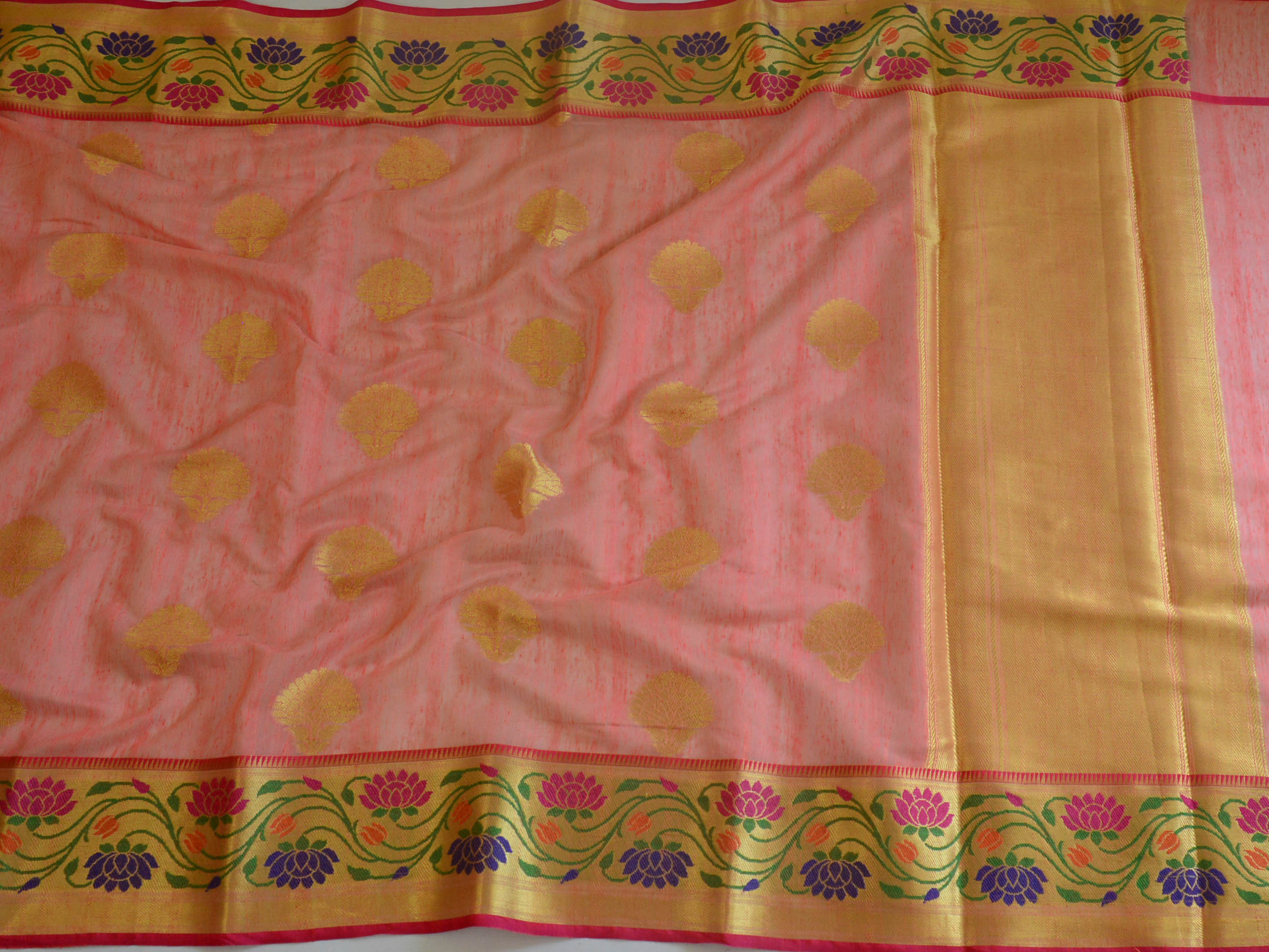 Banarasee Handloom Pure Linen Lotus Design Paithani Border Saree-Peach