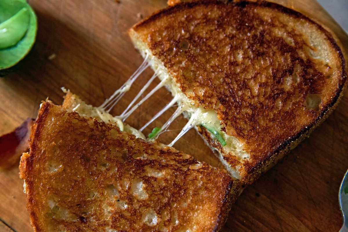 Cinder Grill Grilled Cheese Recipe
