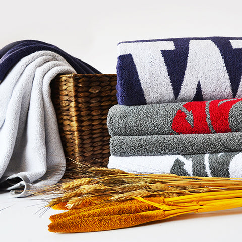 UW and WSU Towels