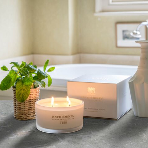 four-wick-mint-candle-inspiration-bath