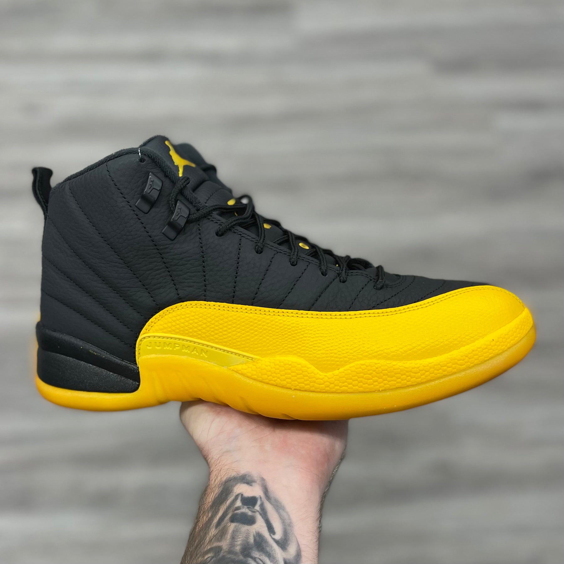 Air Jordan 12 Retro “Black University Gold”