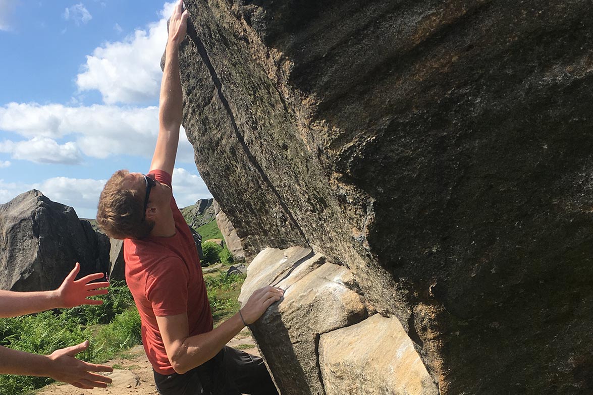 bouldering stanage edge peak district silverstick adventure 1