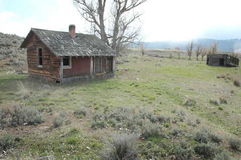 montana homestead, restoration, montana living, hot springs montana homestead, amity moore, david reese